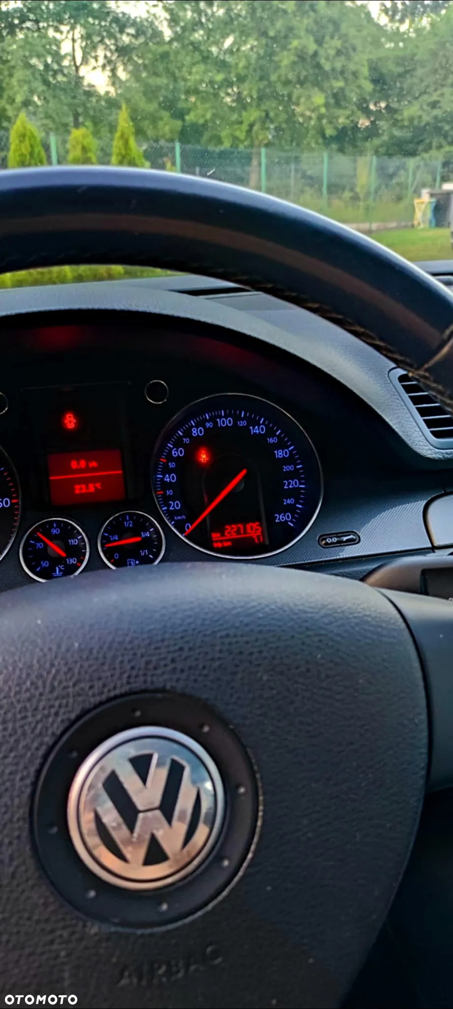 Volkswagen Passat 2.0 TDI DPF Comfortline - 22