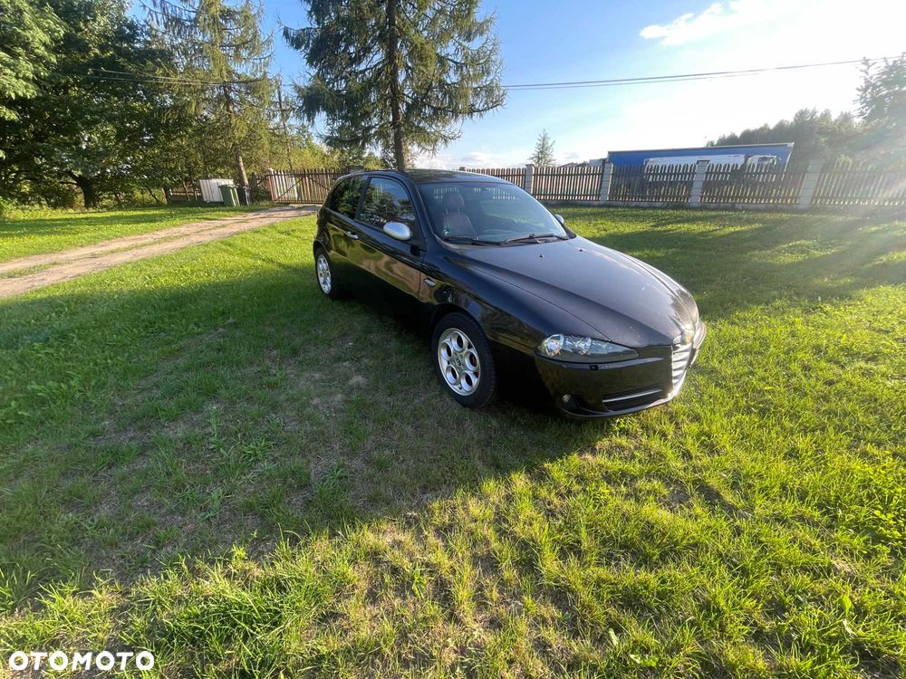 Alfa Romeo 147 - 2