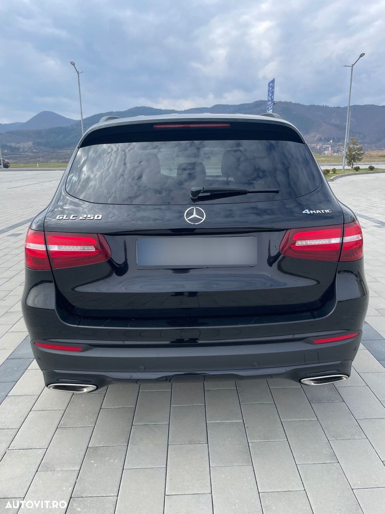 Mercedes-Benz GLC - 6