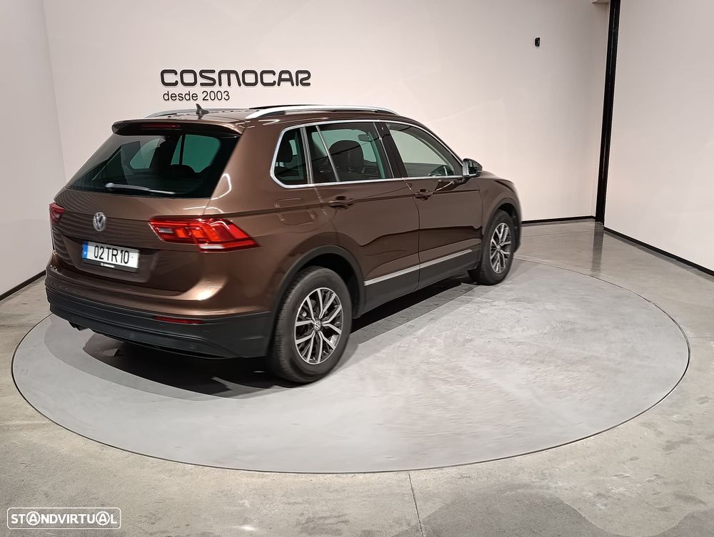 VW Tiguan 1.6 TDI Confortline - 10