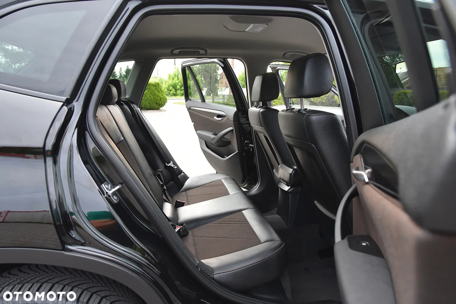 BMW X1 sDrive18i xLine - 32