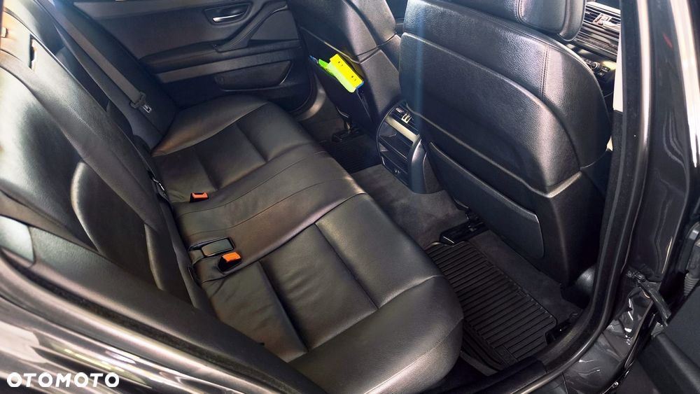 BMW Seria 5 530d xDrive Sport-Aut - 15