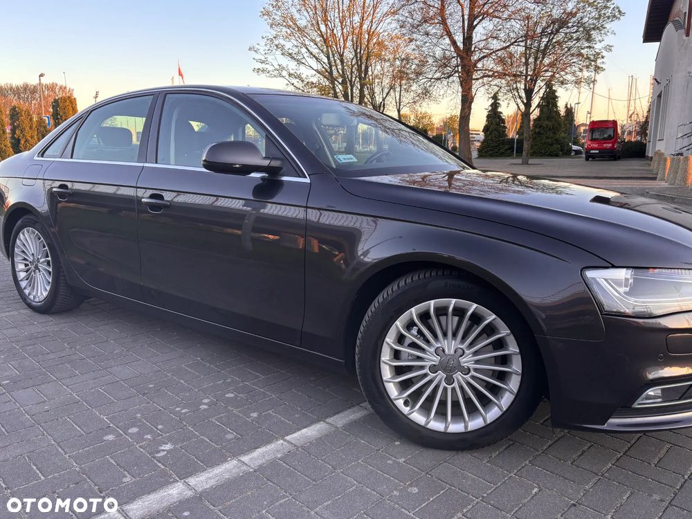 Audi A4 Limousine 1.8 TFSI Ambiente - 4