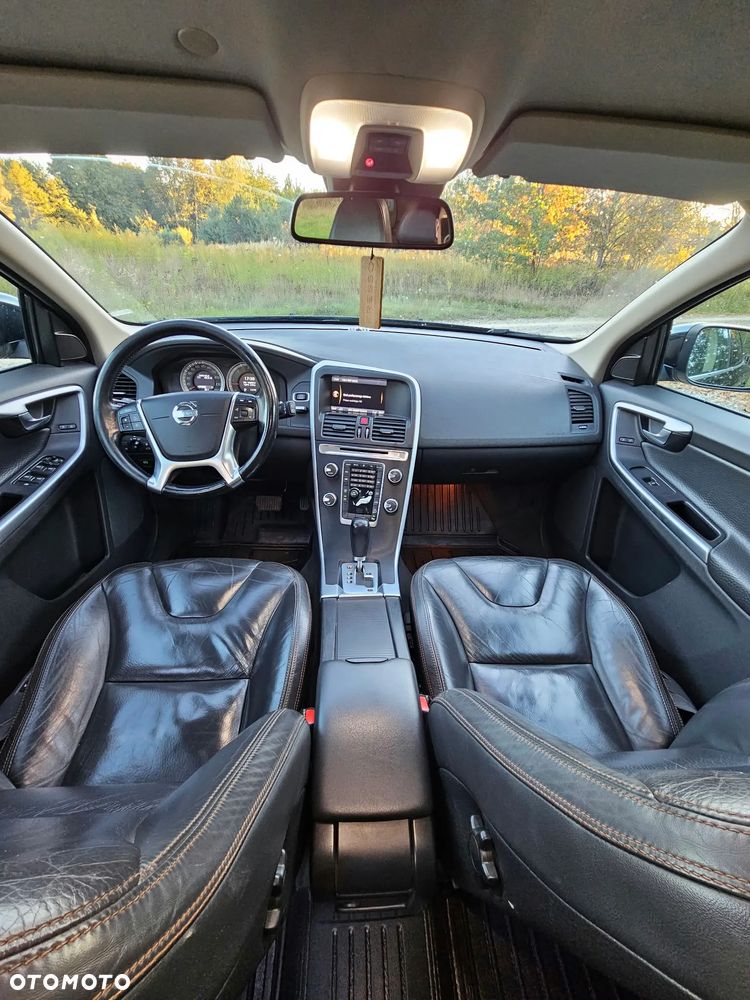 Volvo XC 60 - 30
