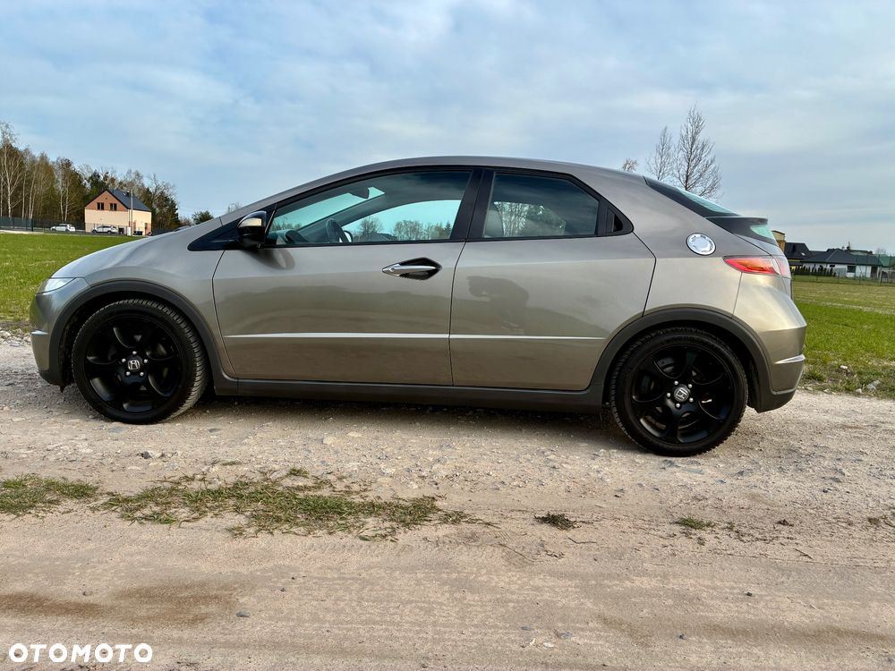 Honda Civic 1.8i-VTEC Sport - 12