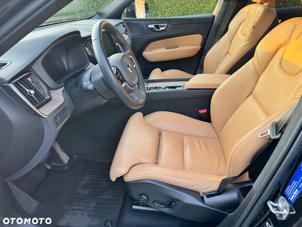 Volvo XC 60 B4 D AWD Inscription - 12