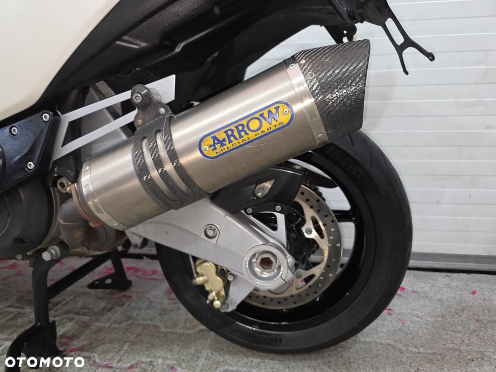 Aprilia SRV 850 - 17