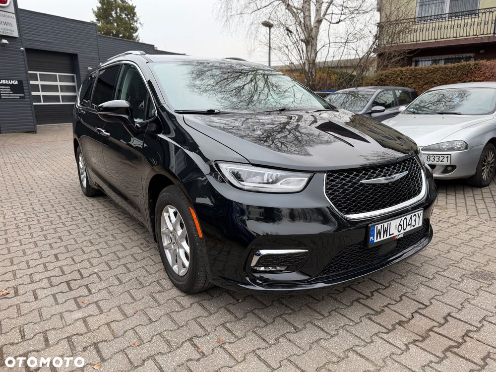 Chrysler Pacifica - 8