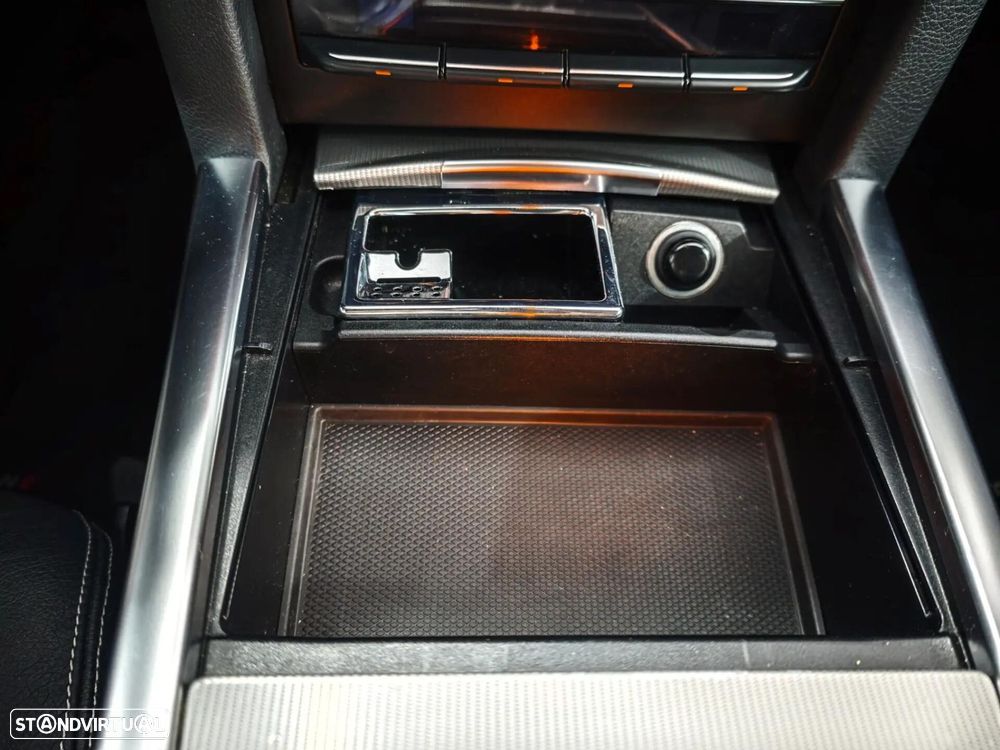 Mercedes-Benz E 220 BlueTEC BE Edition Auto. - 16