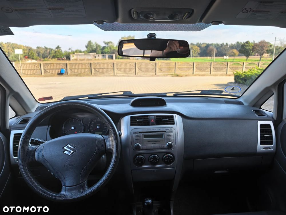 Suzuki Liana Kombi 1.6 Comfort - 8