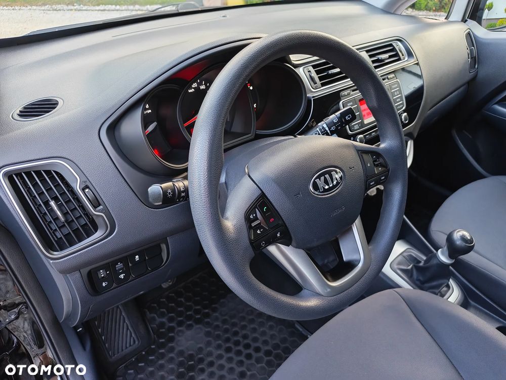 Kia Rio 1.2 L - 15