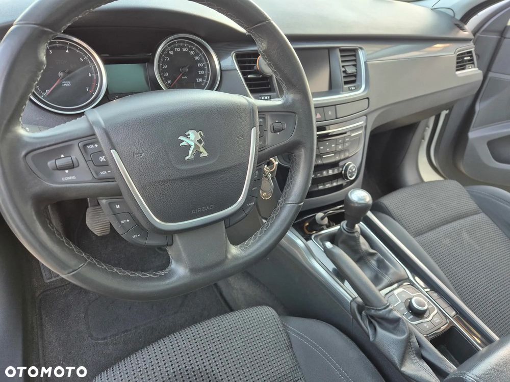 Peugeot 508 1.6 T Allure - 8