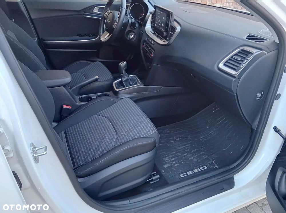 Kia Ceed 1.5 T-GDI L - 18