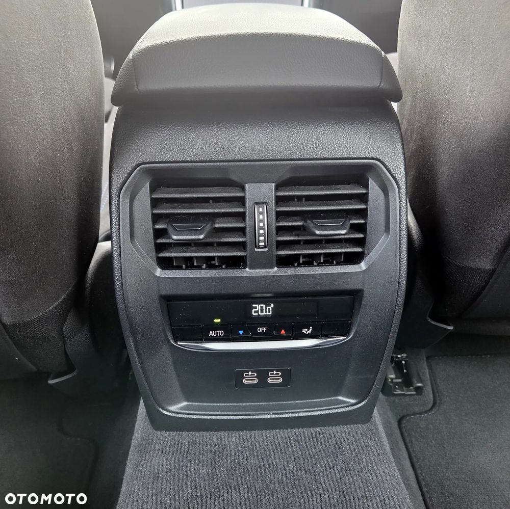 BMW Seria 3 330i xDrive M Sport - 29
