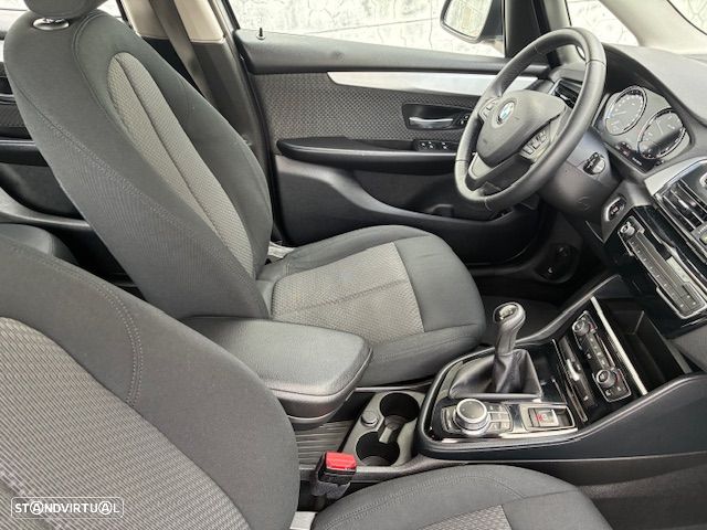 BMW 216 Active Tourer d Advantage - 19