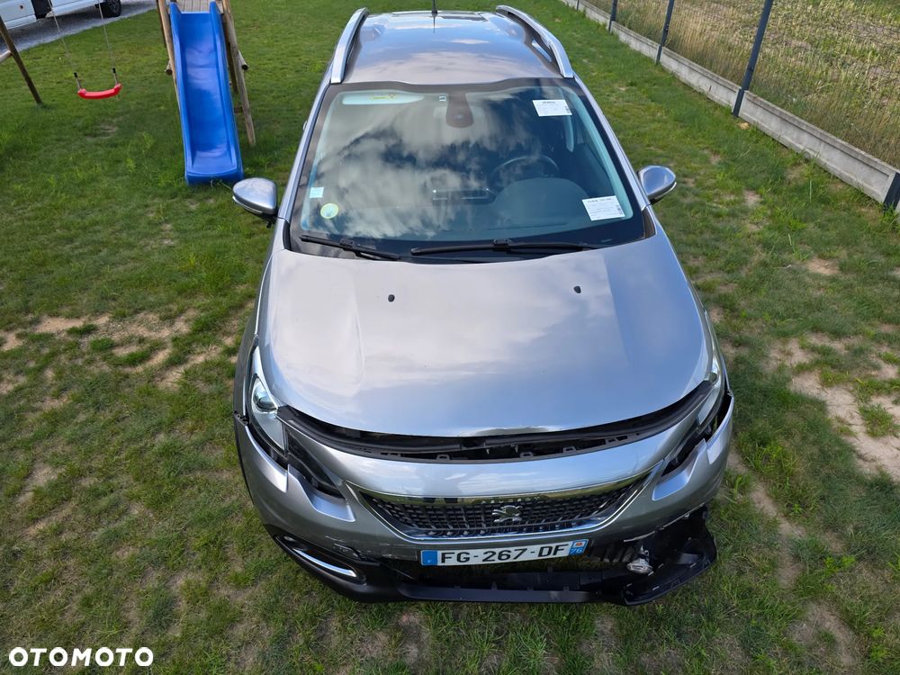 Peugeot 2008 BlueHDi 100 STOP & START Signature - 27