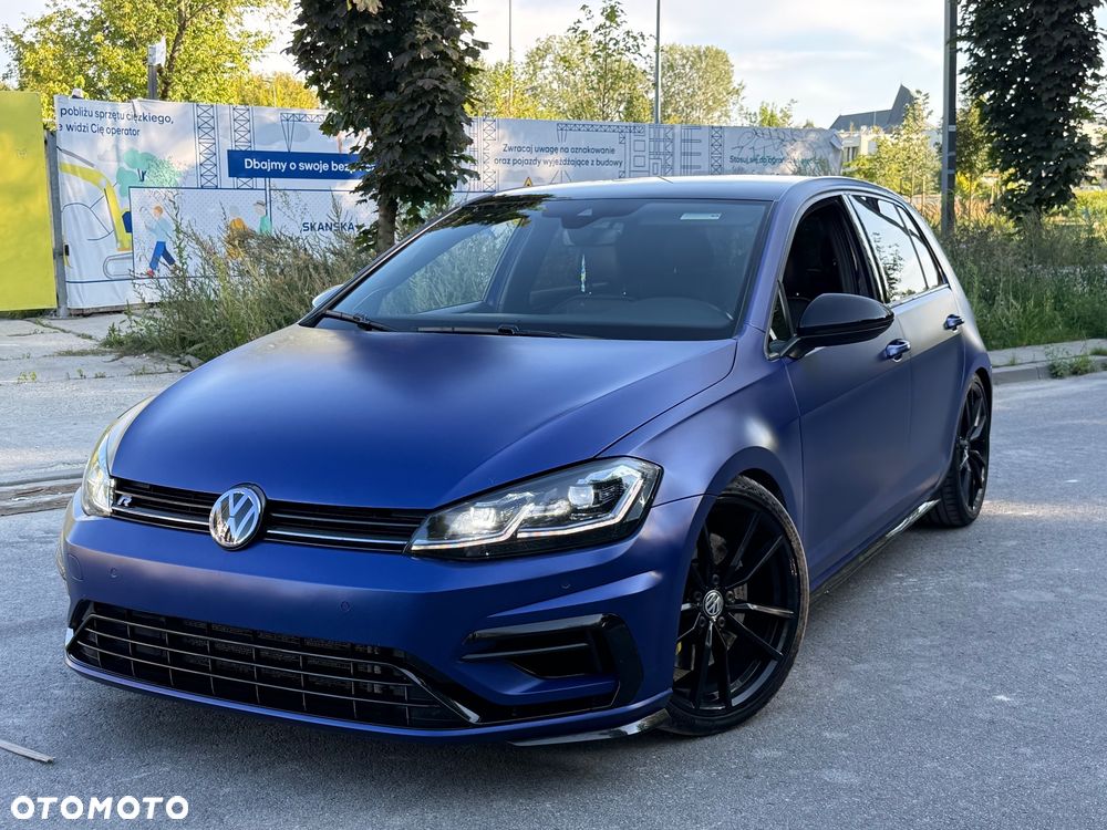 Volkswagen Golf - 2
