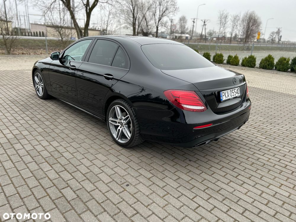 Mercedes-Benz Klasa E 220 d 9G-TRONIC AMG Line - 4
