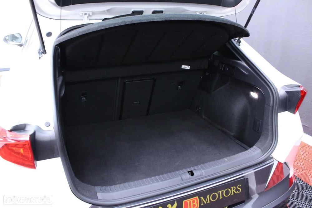 Cupra Formentor 1.4 e-Hybrid DSG VZ - 14