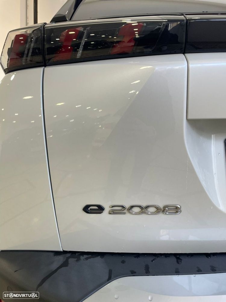 Peugeot e-2008 GT - 4
