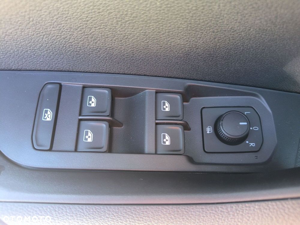Skoda Karoq 1.0 TSI Essence - 20