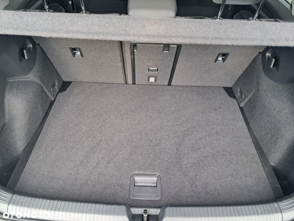 Volkswagen Golf 2.0 TDI Life Plus - 26