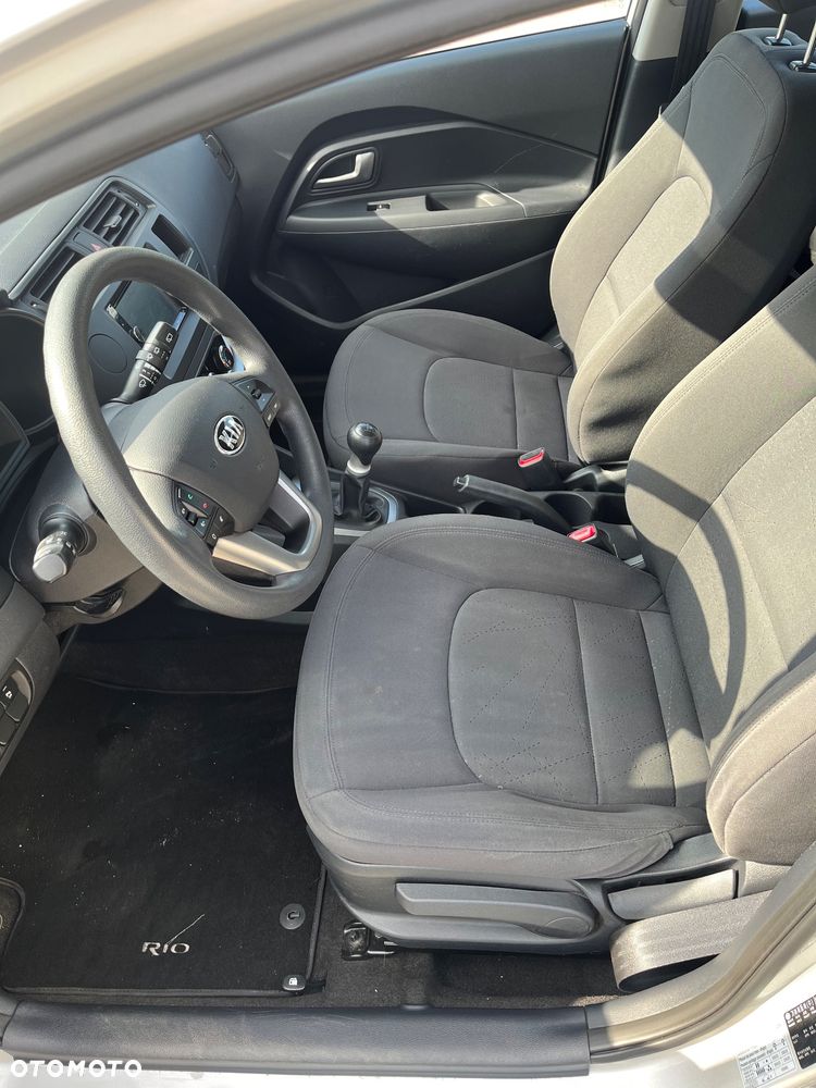 Kia Rio 1.2 Edition 7 - 14