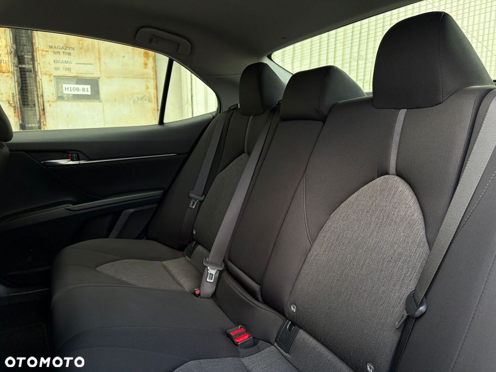 Toyota Camry 2.5 Hybrid Comfort CVT - 20