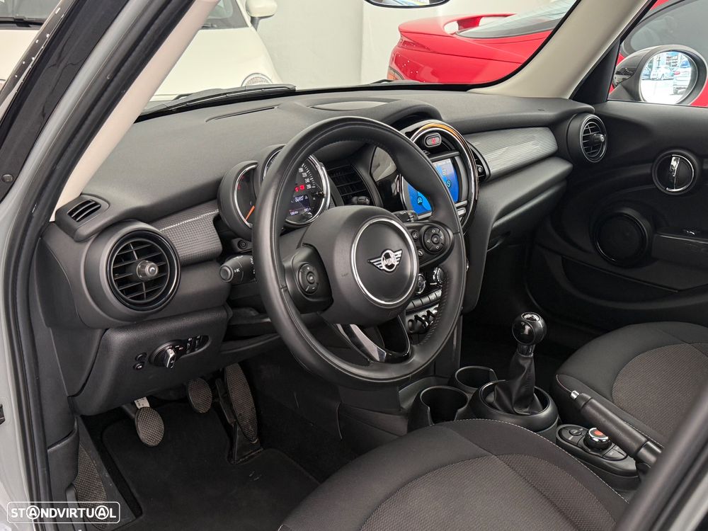 MINI 5 Portas Cooper D - 8