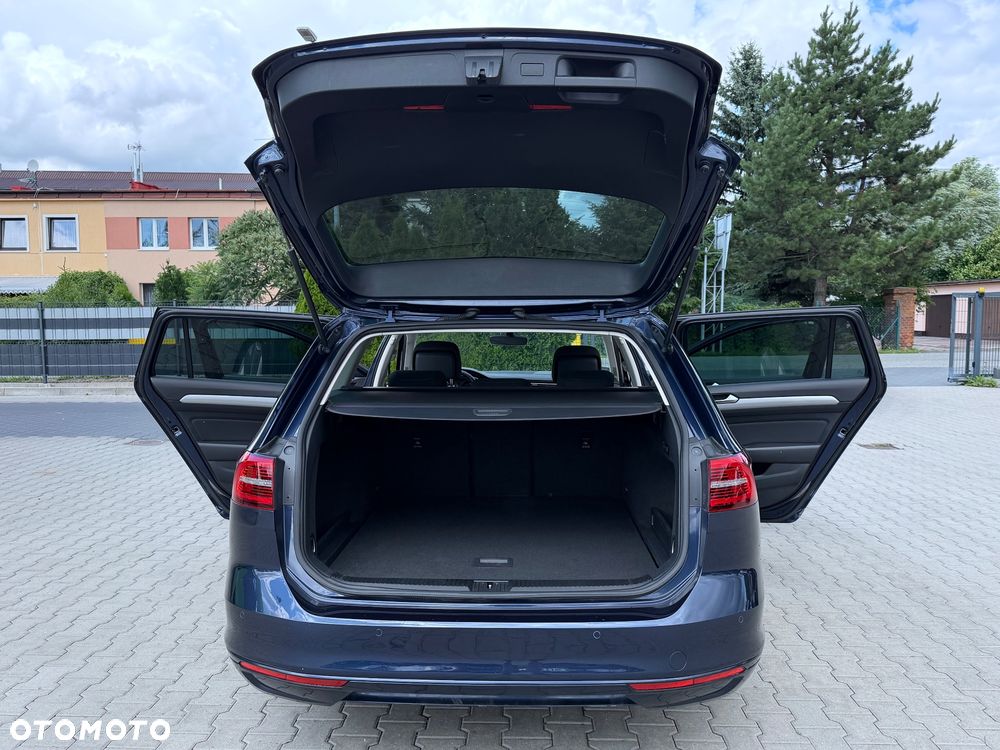 Volkswagen Passat 2.0 TDI BMT Comfortline - 15