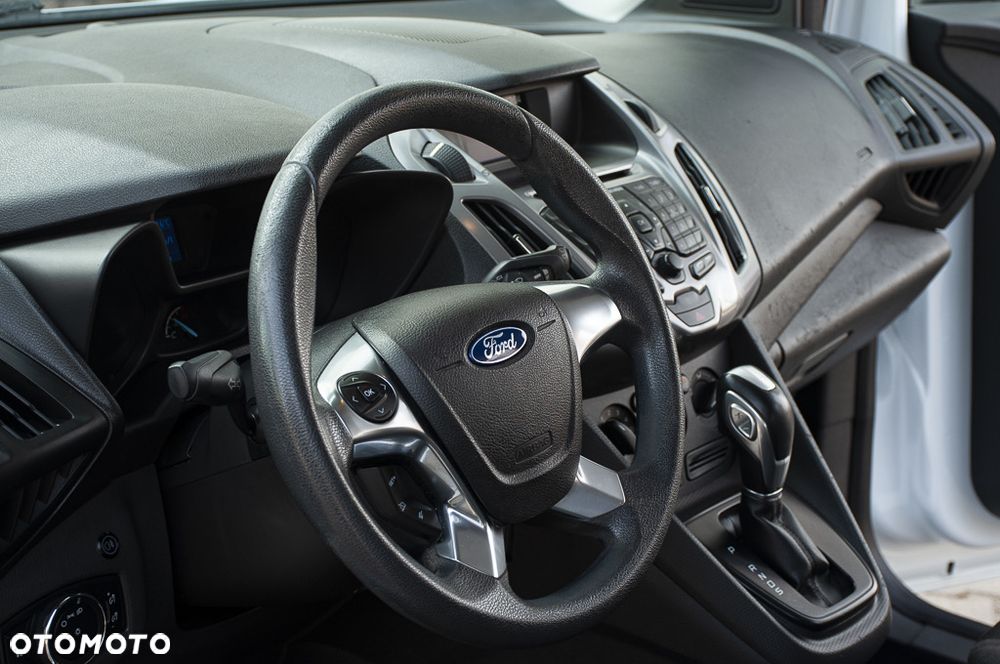 Ford Transit Connect - 17