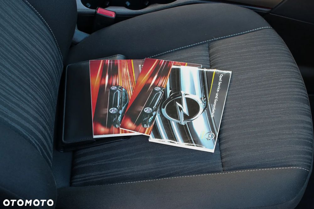 Opel Astra 1.4 Turbo Edition - 40