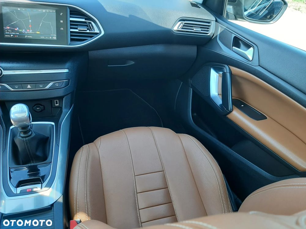 Peugeot 308 BlueHDi 130 Stop & Start Allure - 29