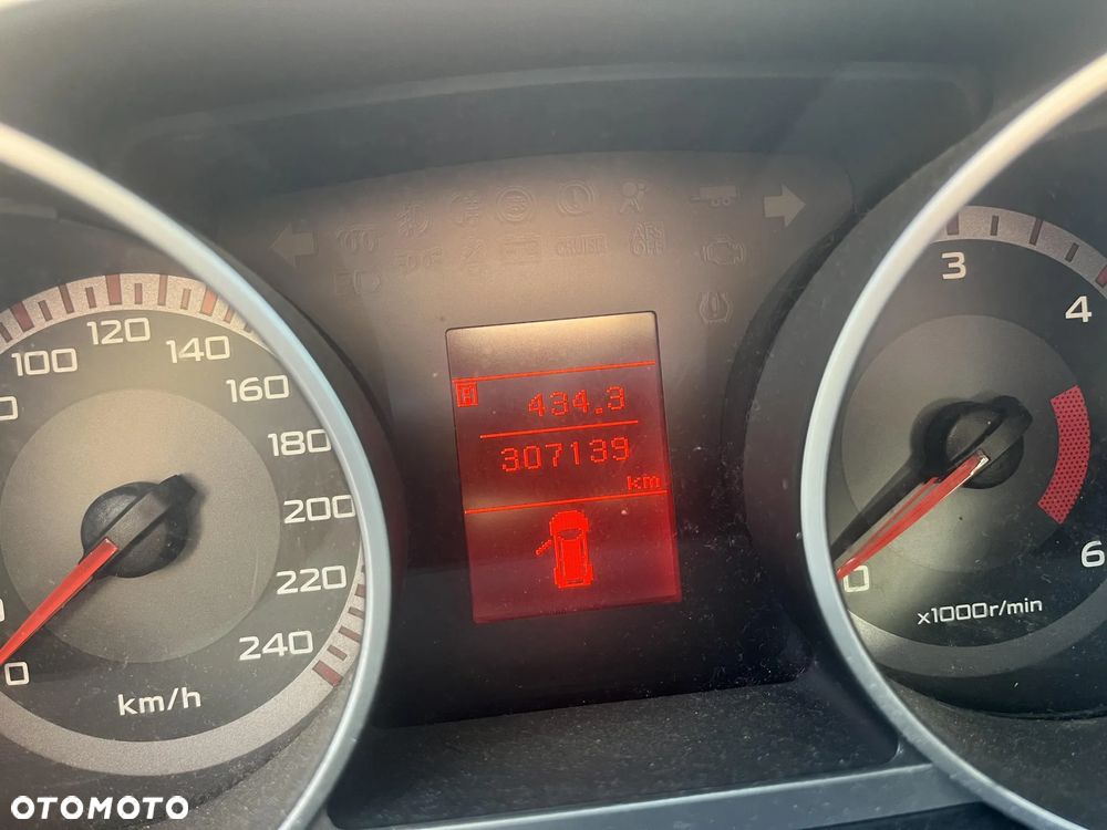 Peugeot 4007 2.2HDi Platinum - 12