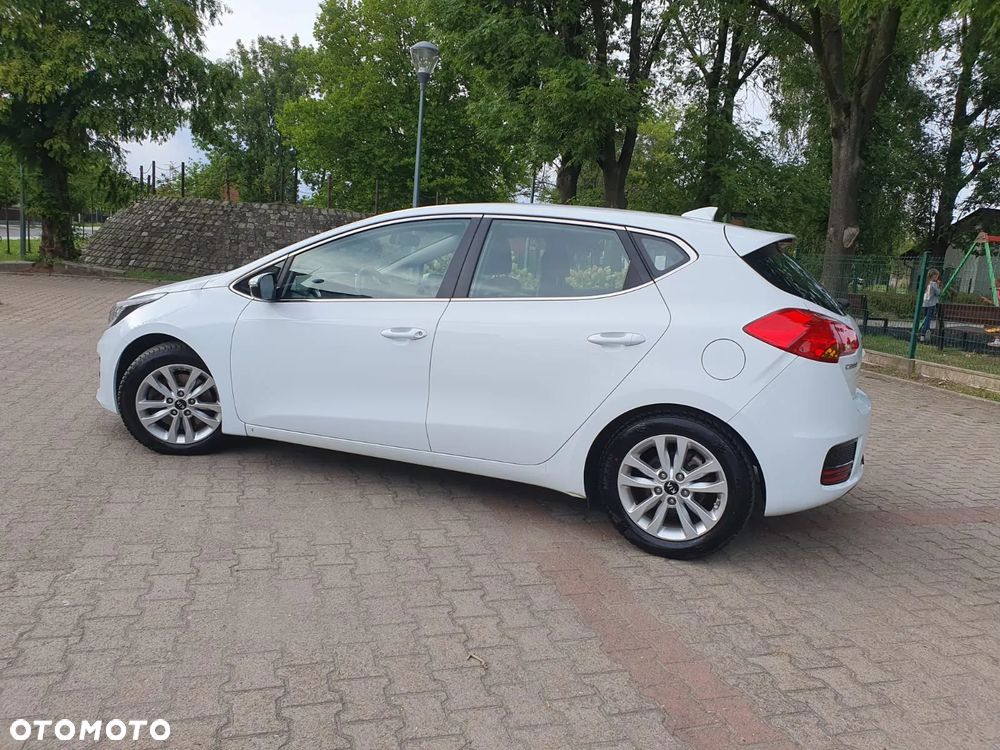 Kia Ceed 1.6 GDI XL - 30