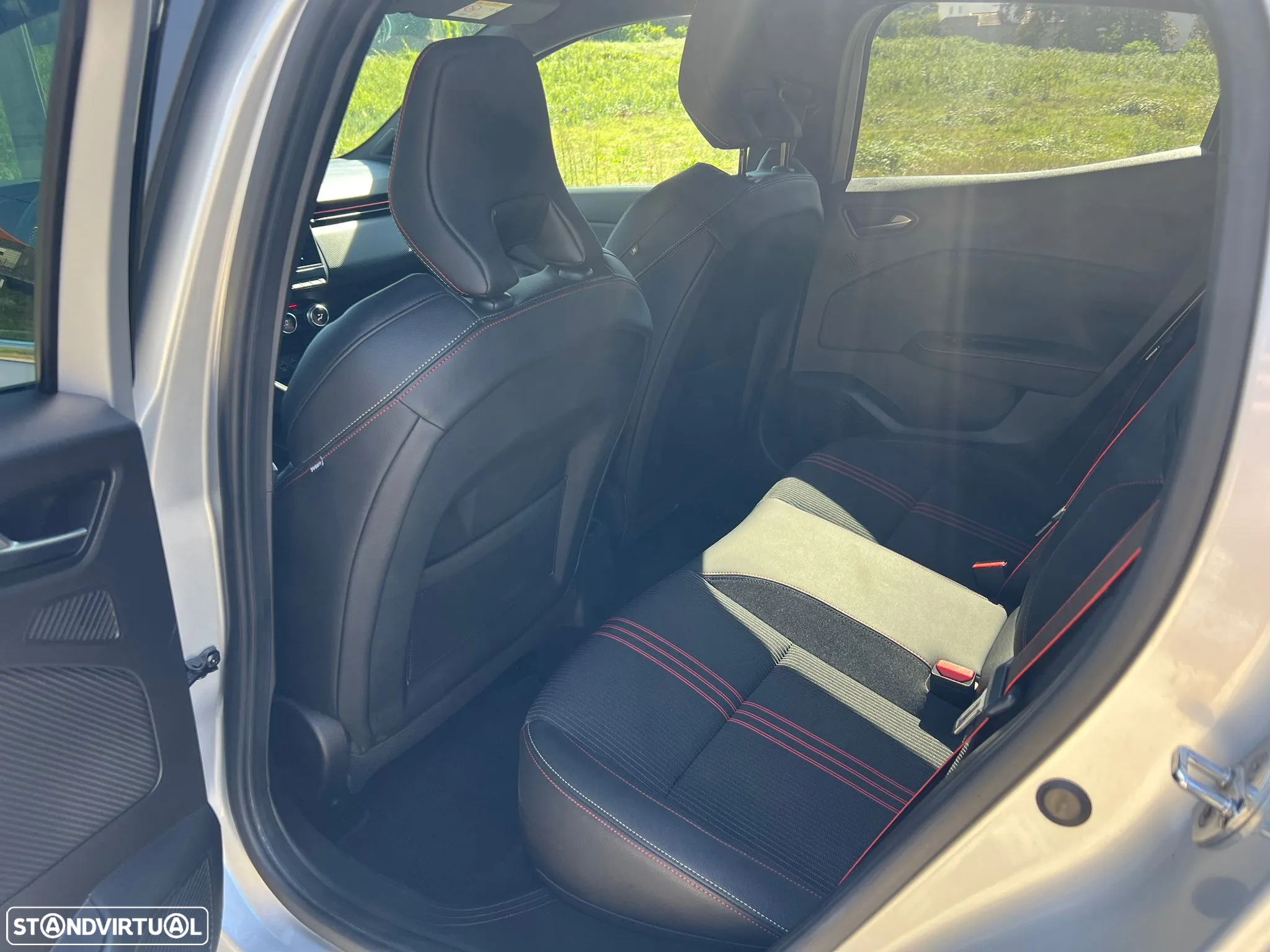 Renault Clio 1.0 TCe RS Line - 13