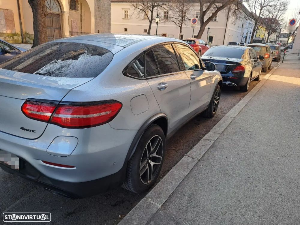 Mercedes-Benz GLC 350 e 4Matic 7G-TRONIC AMG Line - 11