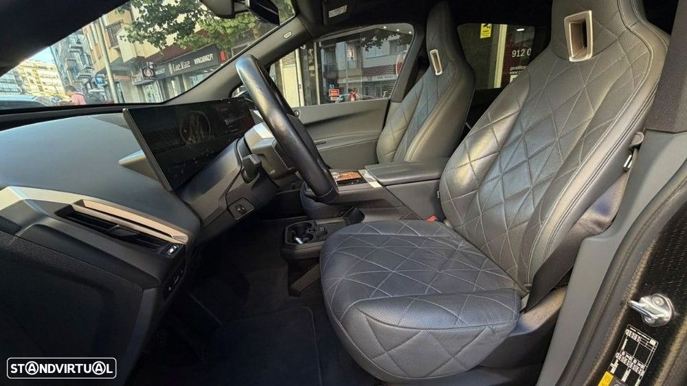 BMW iX xDrive 40 Pack Desportivo - 13