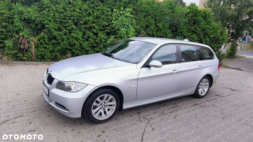 BMW Seria 3 318i - 6