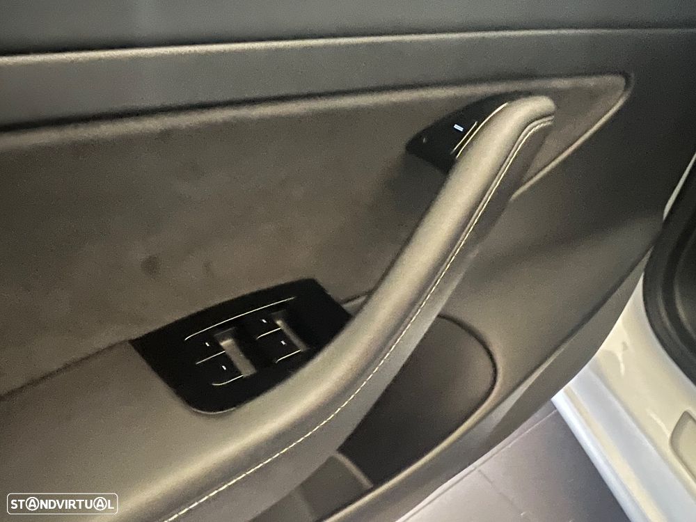 Tesla Model 3 Standard Range Plus RWD - 10