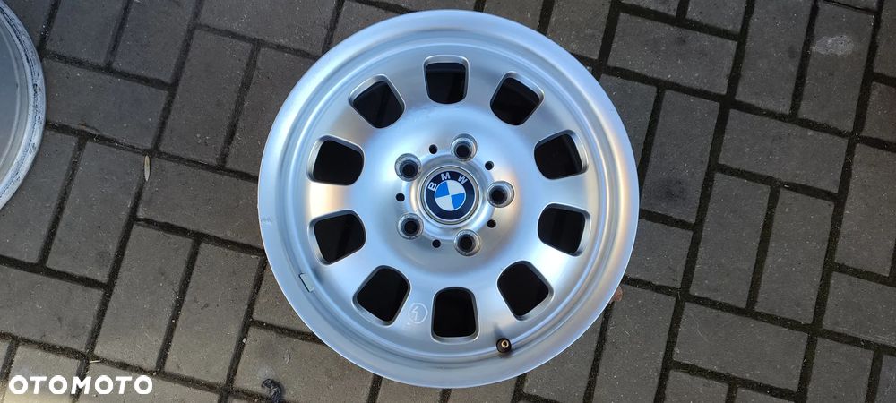 FELGI ALUMNIOWE 5x120 7Jx16 CALI IS 47 fi72 1094502 STYLING 46 BMW E46 E36 KOMPLET 4 SZTUKI - 5