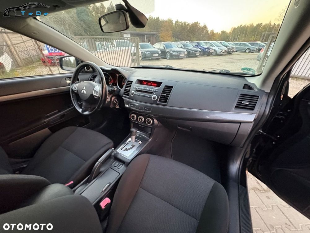 Mitsubishi Lancer - 32