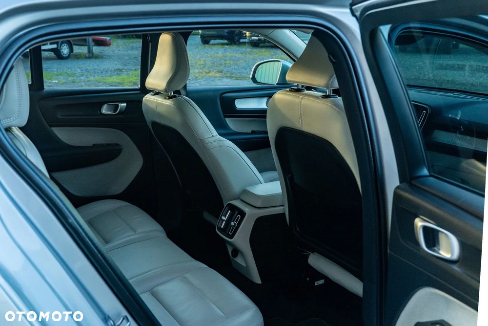 Volvo XC 40 T5 AWD Momentum - 21