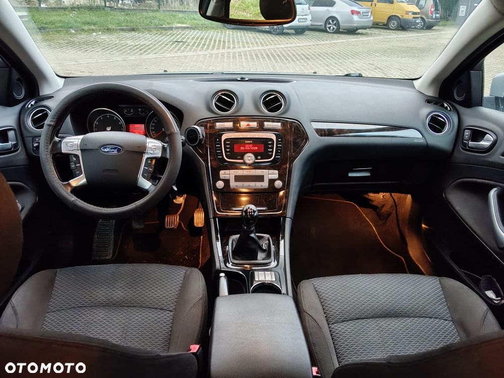 Ford Mondeo - 7