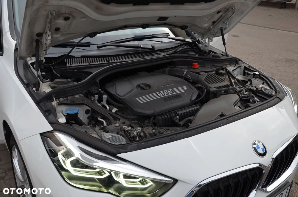 BMW Seria 2 218i Sport Line - 29