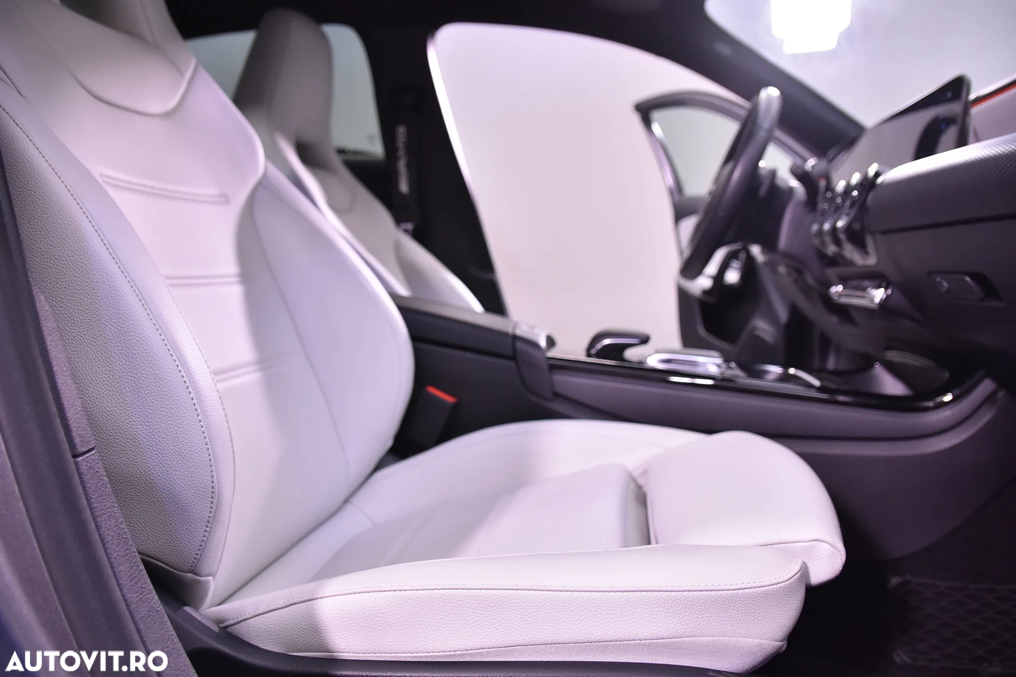 Mercedes-Benz A 200 4MATIC Aut. - 11