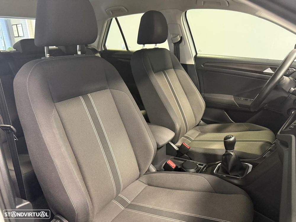 Volkswagen T-Roc 1.5 TSI Style — fotografia 15