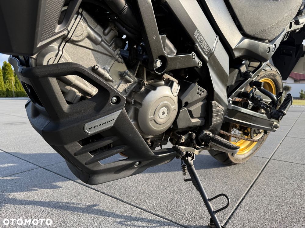 Suzuki V-STROM - 11