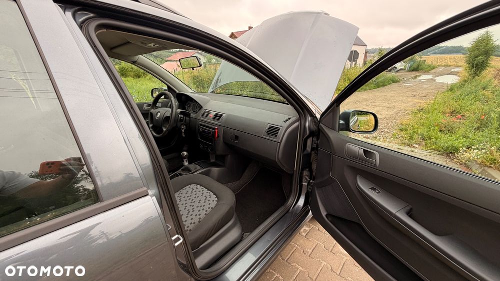 Skoda Fabia - 15