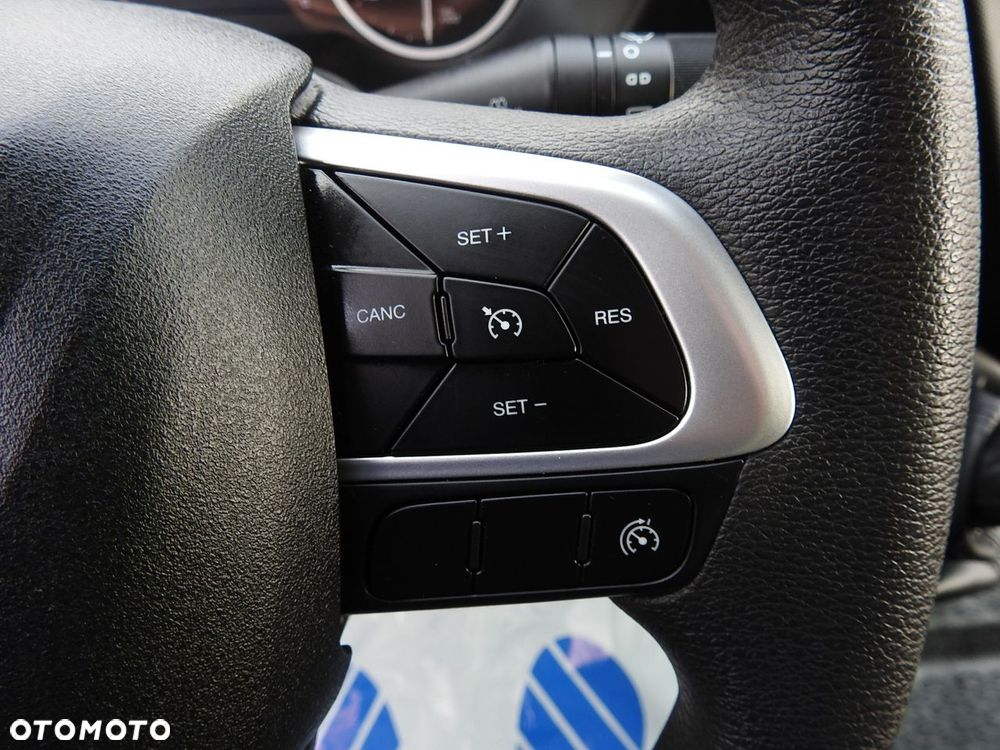 Iveco DAILY 35C16 KONTENER WINDA 8 PALET TEMPOMAT BLIŹNIACZE KOŁA KLIMATYZACJA  160KM - 32